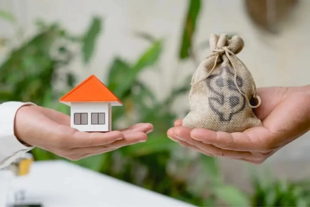 Monthly repayments must not surpass 28% of total income